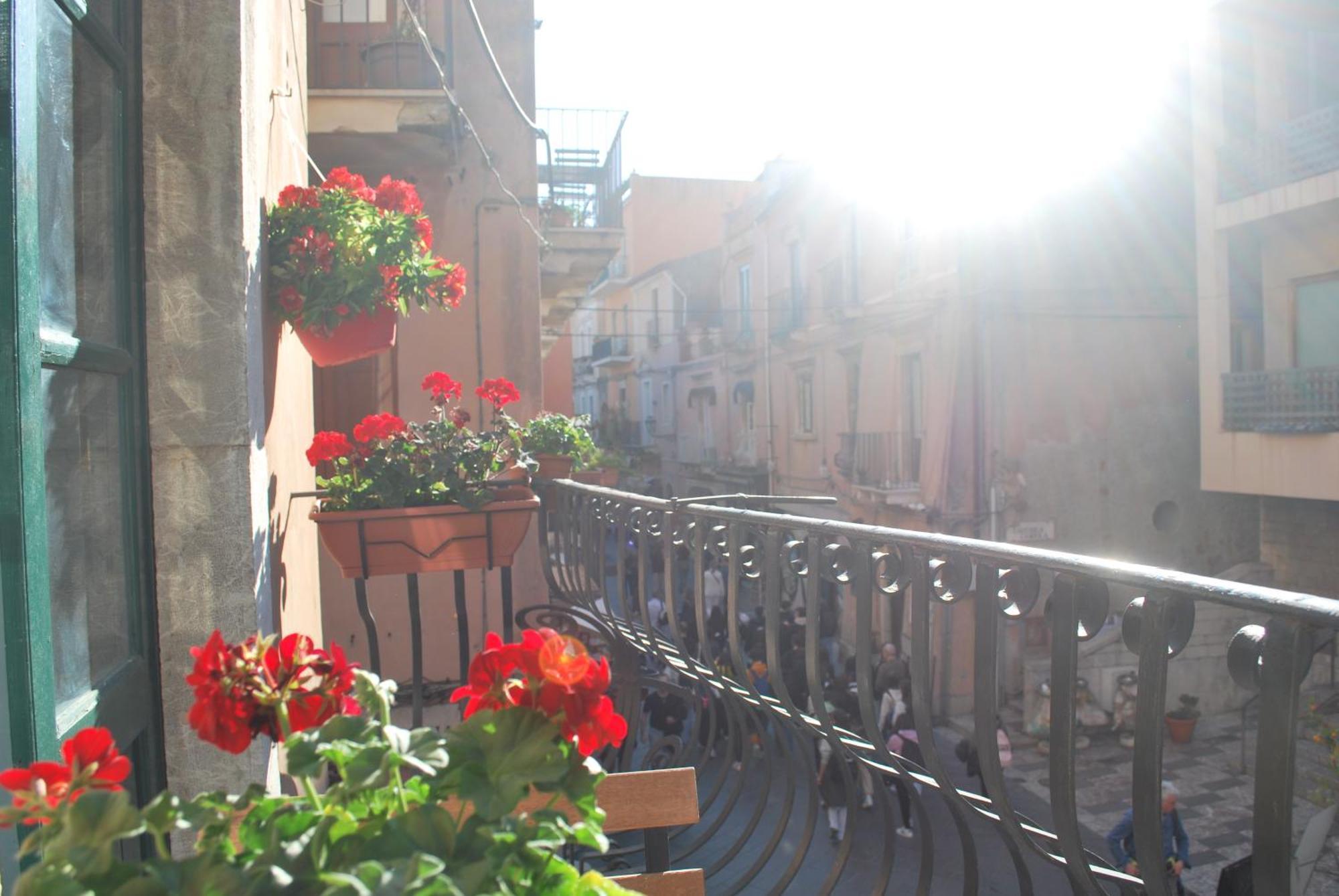 Casa Vacanze Taorminacentre Guest House Екстер'єр фото
